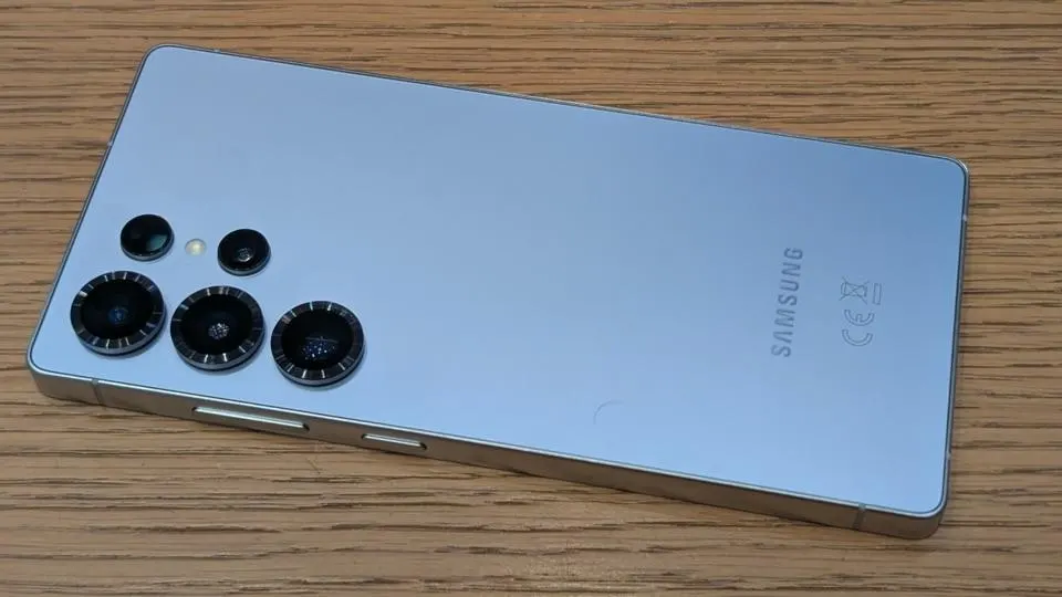 Samsung Galaxy S26 Price in India-Should You Buy ?